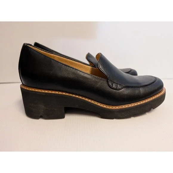 Naturalizer Cabaret Black Loafers - Picture 1 of 9